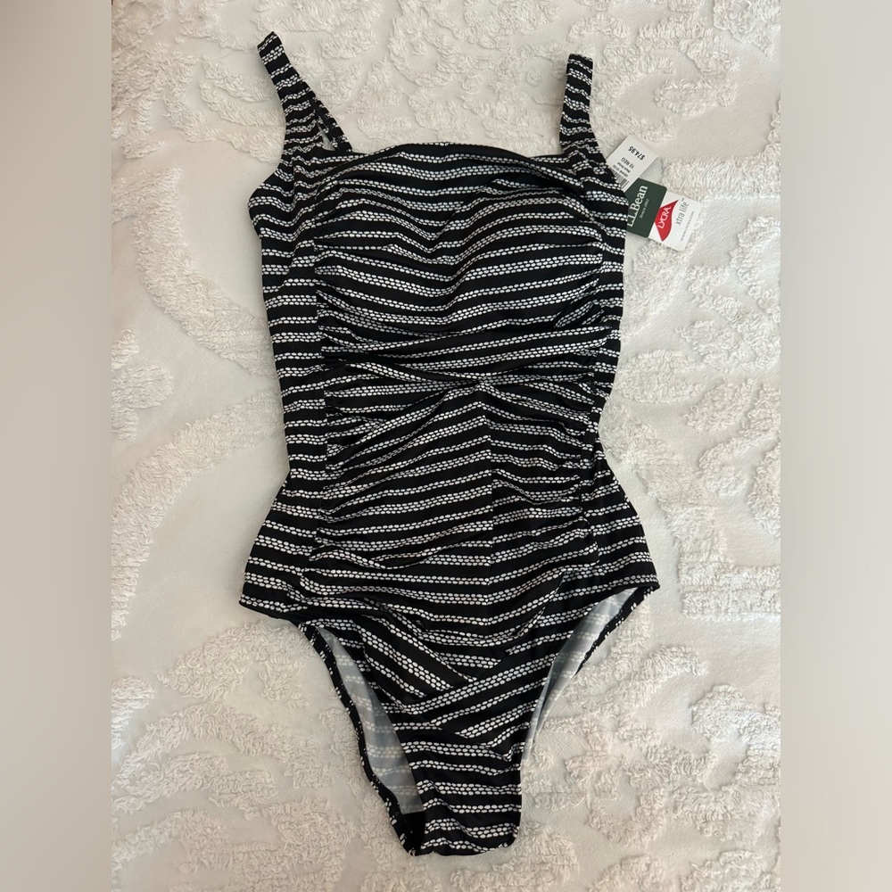 NWT LL BEAN SUN-BLOCKING 1 PIECE W/ADJUSTABLE STRAPS, B/W STRIPES SIZE 10